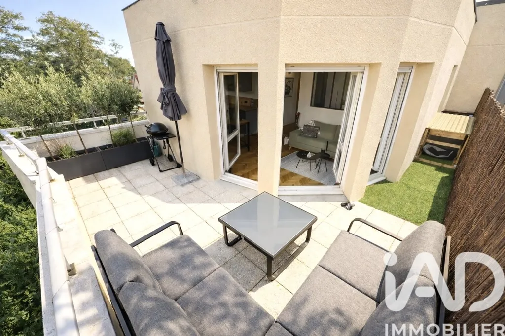 Terrasse - Appartement Rénové avec Terrasses à Fresnes