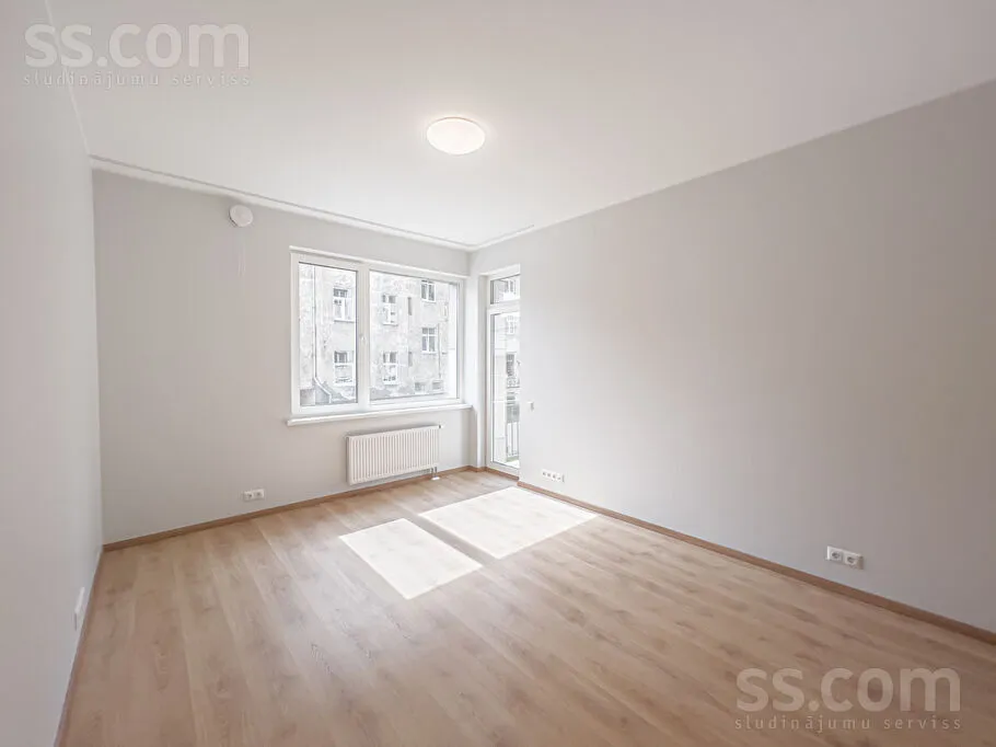 Toad - 2-Bedroom Apartment with Balcony in Riga Centre