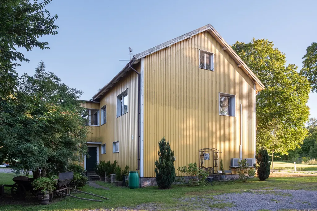Välivaade - Large House with Workshop in Vartofta