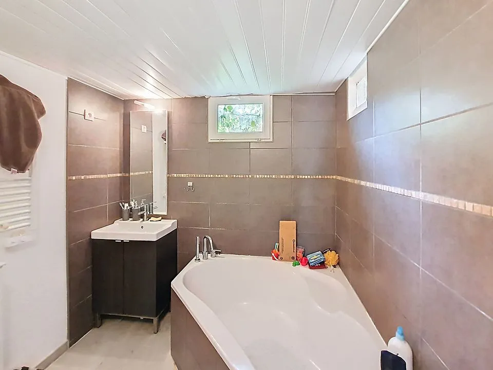 Salles de bain - Maison avec Jardin Sud à Evrecy
