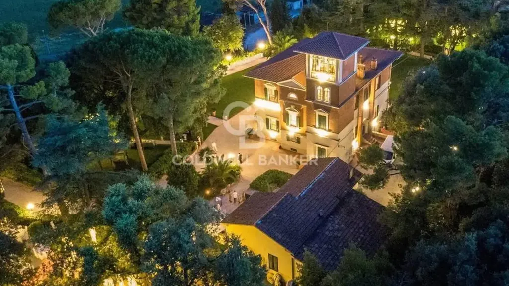 Õhuvaade - Historic Villa with Garden in Filottrano