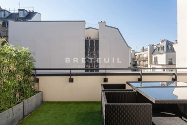 Terrazza - Modern Flat with West Terrace in Paris