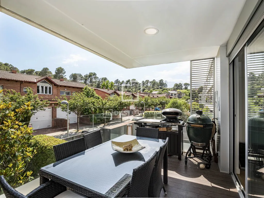 Terrass - Apartment with Pool and Terrace in Sant Cugat