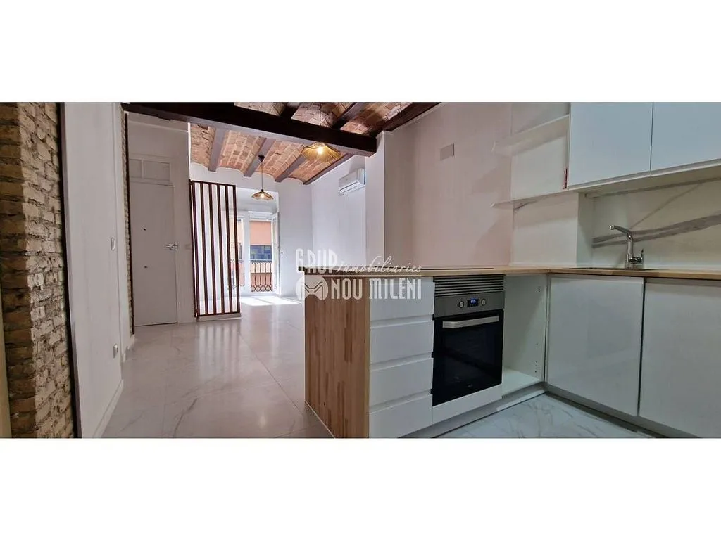Cuisine - 1-Bedroom Flat with Balcony in El Botànic, Valencia