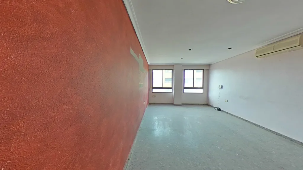 Pièces - Apartment with Large Windows in Nules