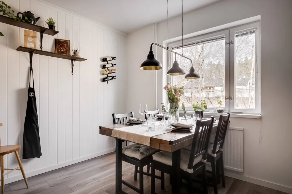 Salle à manger - Apartment with Balcony in Värmdö