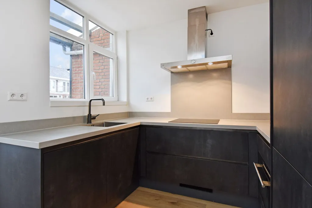 Cuisine - Renovated Apartment with Balcony in Rotterdam