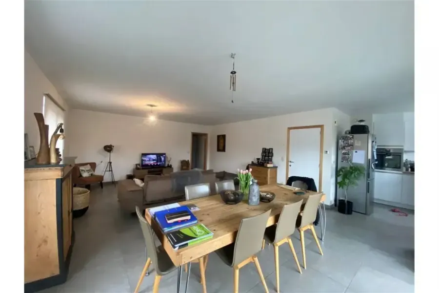 Söögituba - Bright Apartment with Balcony in Celles Centre