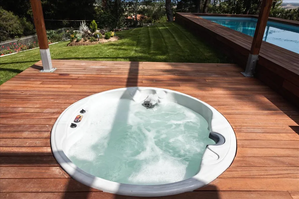 Maison 7 pièces à Kassandra