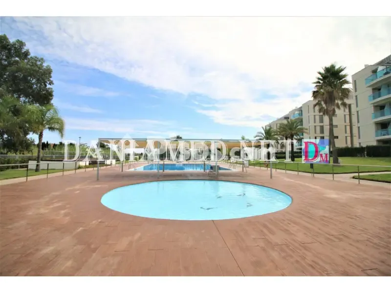 Piscine - Apartment with Pool in Deveses Playa