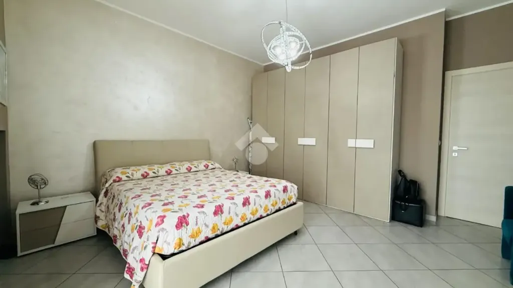 Chambres - Restored 3-Bedroom Flat with Balcony in Rivoli