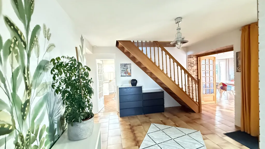 Esik - House with Pool near Noailles