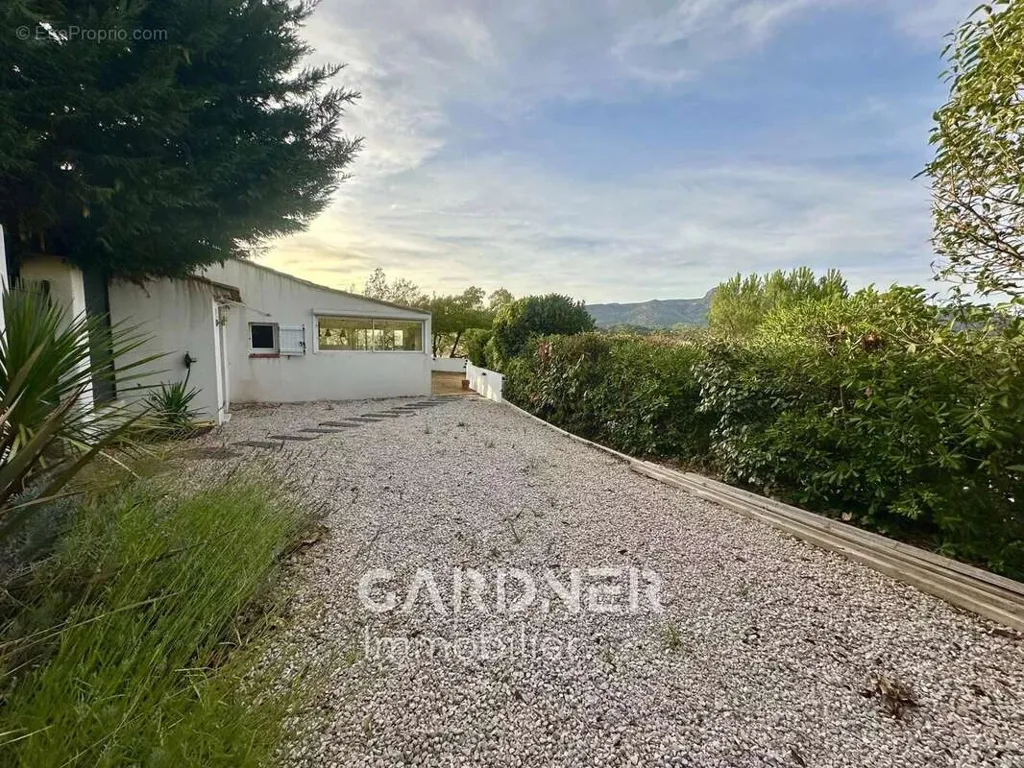 Extérieur - Maison Luxueuse avec Vue sur le Garlaban à Aubagne