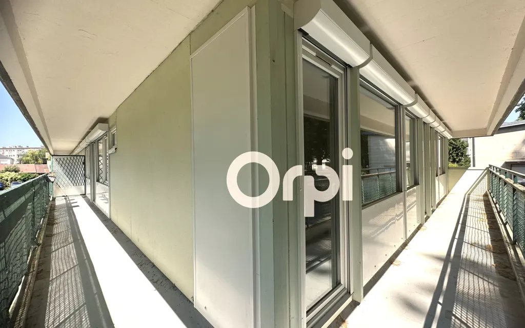 Balcon - Appartement 6 Pièces avec Balcon à Soissons