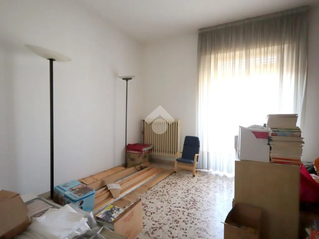 Chambres - Trilocale with Balcony in Borgosatollo
