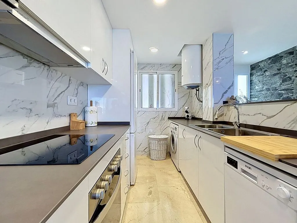 Köök - Apartment with Pool and Sea View in L'Albir