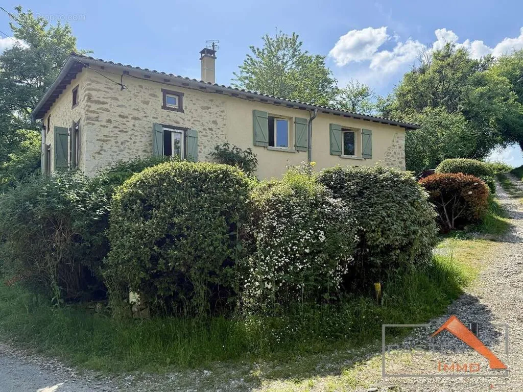 Exterior - Charm House with Garden near Pyrénées