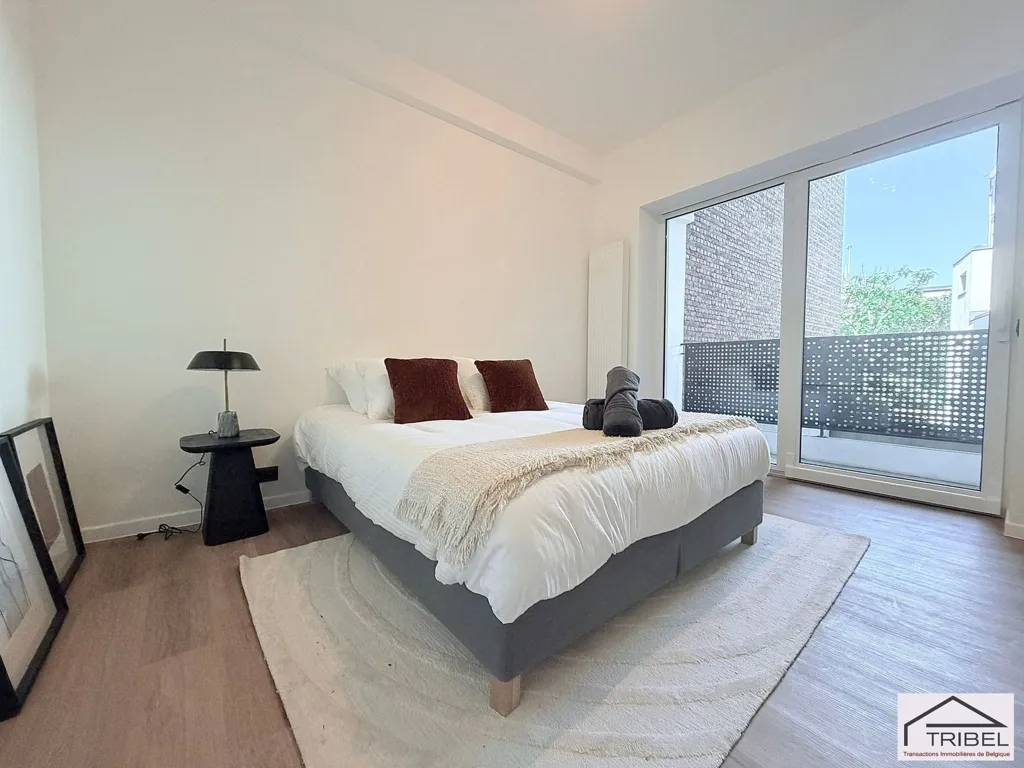 Chambres - Duplex Rénové avec Terrasse à Schaerbeek
