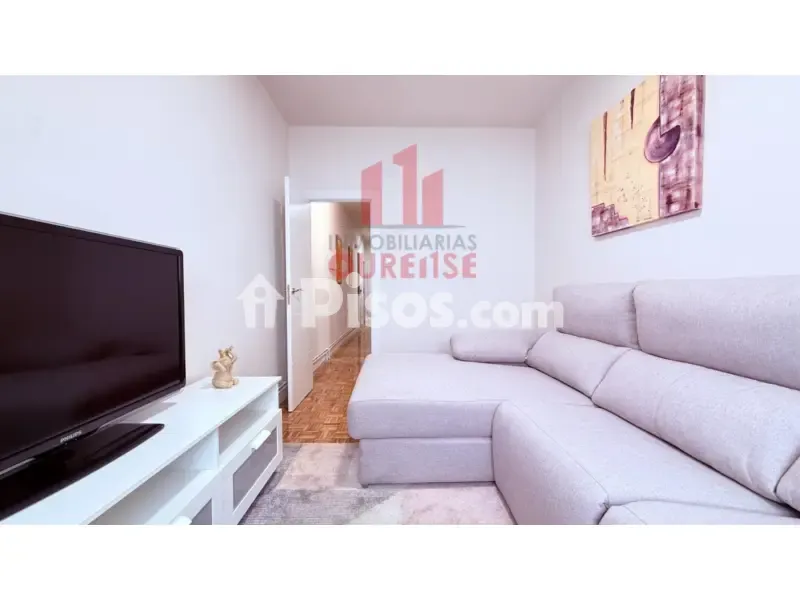 Elutuba - Student-Friendly Flat with Balcony in A Ponte