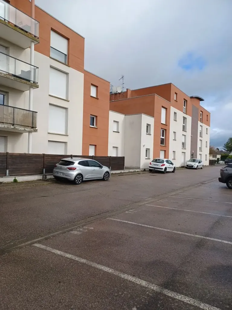 Extérieur - Appartement 2 Pièces avec Parking à Eure