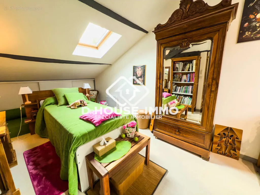 Chambres - Duplex Lumineux avec 4 Chambres près du Centre de Périgueux