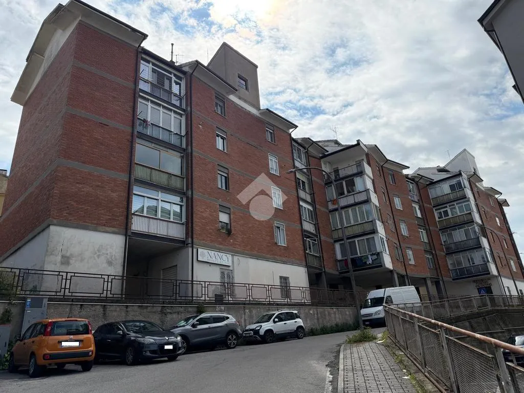 Extérieur - Apartment with Balcony in Potenza
