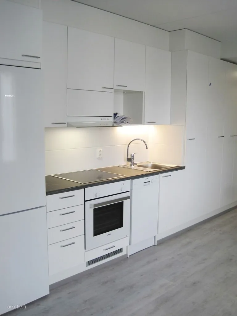 Köök - Modern Flat with Garden in Tuira, Oulu