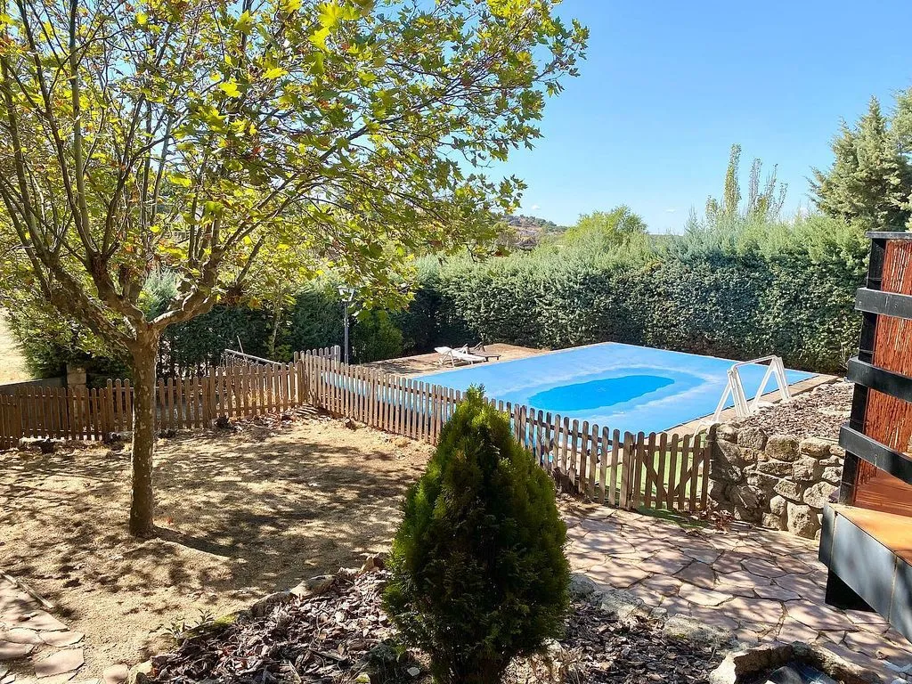 Bassein - Chalet with Pool and Terrace in Collado Mediano