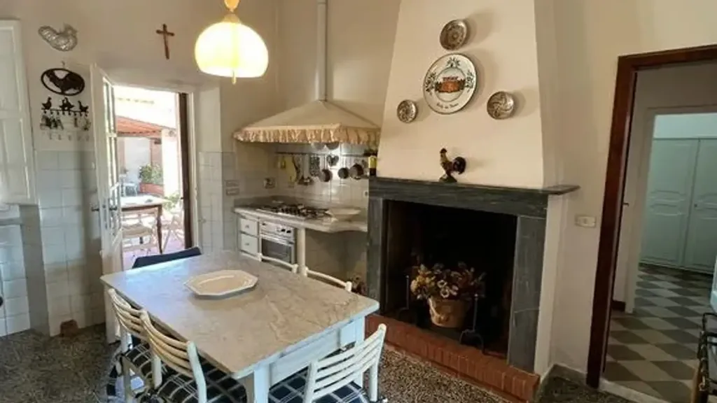 Salle à manger - Villa with Garden in Forte Dei Marmi