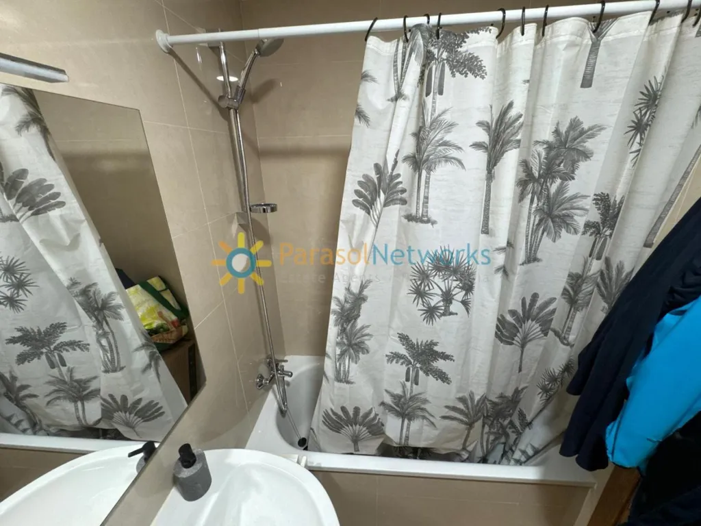 Vannitoad - Renovated Apartment with Balcony in Nucli Urbà