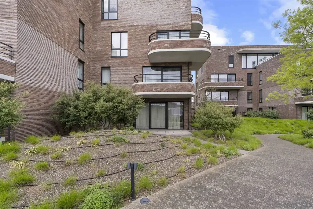 Välivaade - Stylish Apartment with Canal View in Hasselt