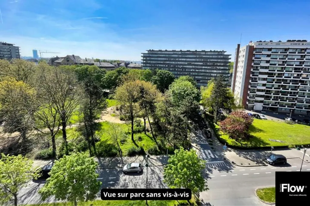 3 magamistoaga korter asukohas Molenbeek-Saint-Jean