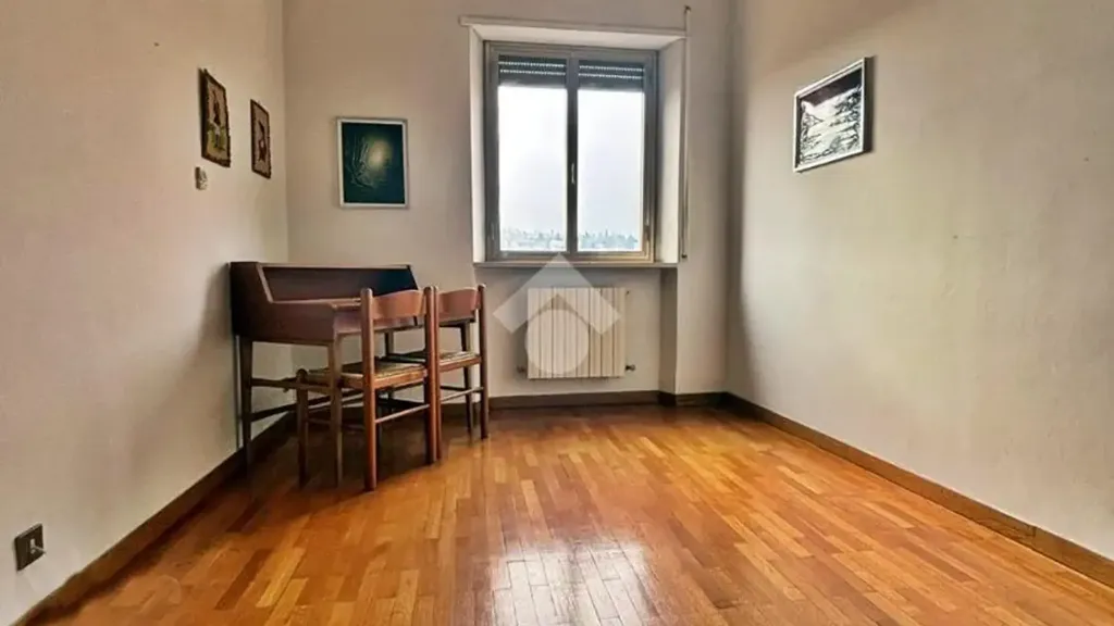 Bureau - Apartment with Terrace in Fabriano