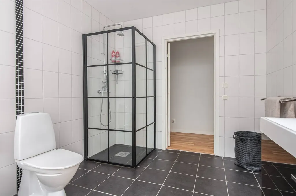 6-toaline maja asukohas Norrköpings kommun
