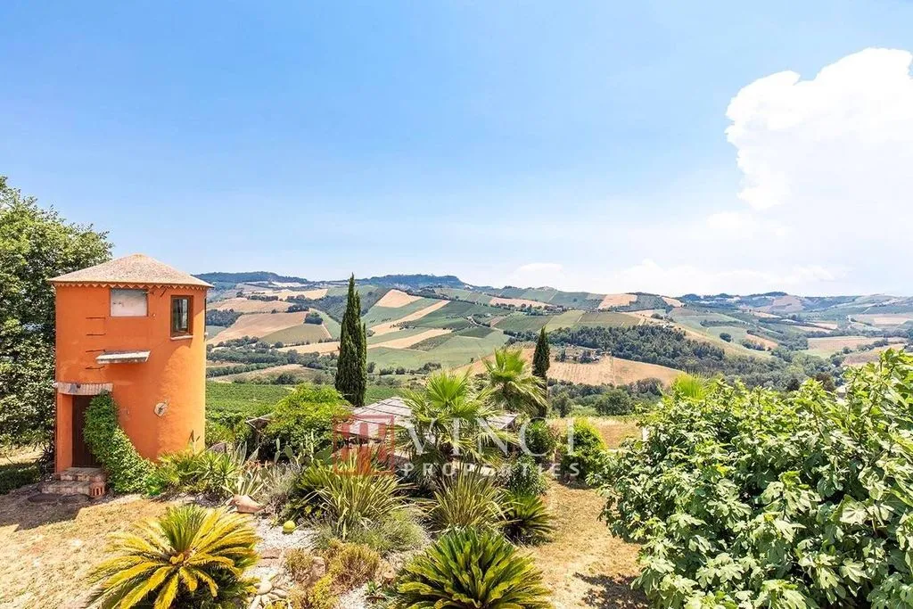 Terrass - Rustic Casale with Pool in Montefiore dell'Aso