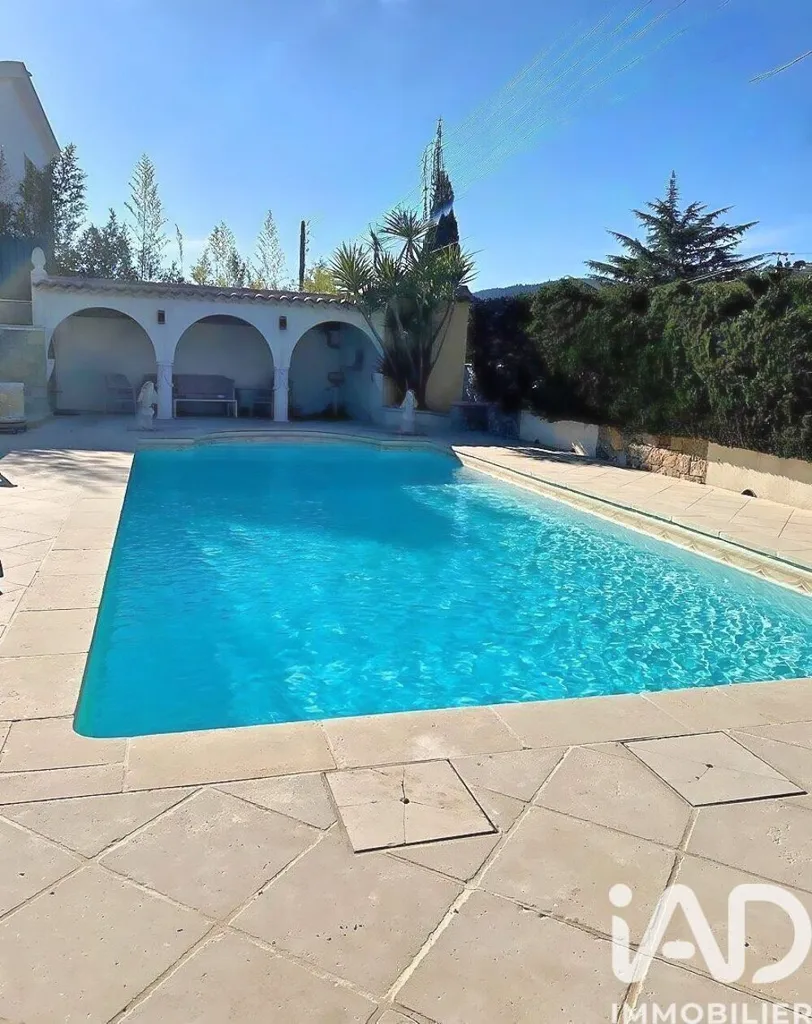 Piscine - Maison d'Architecte avec Piscine à Mandelieu-la-Napoule