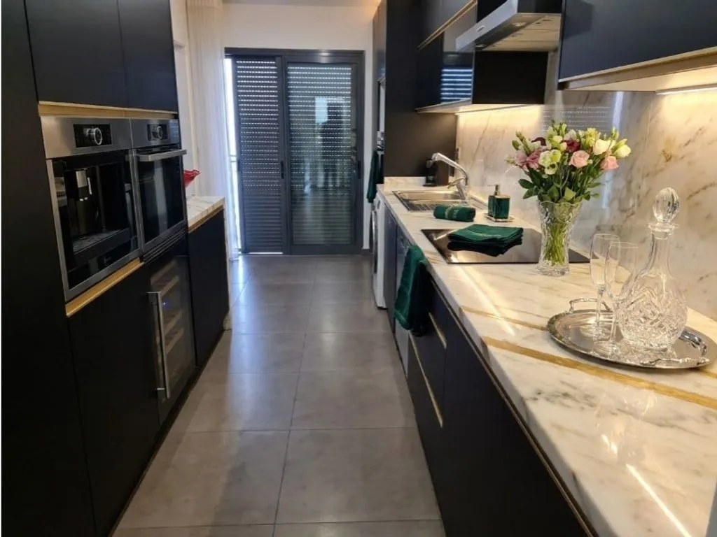 Cuisine - Luxury House with Courtyard in Sines