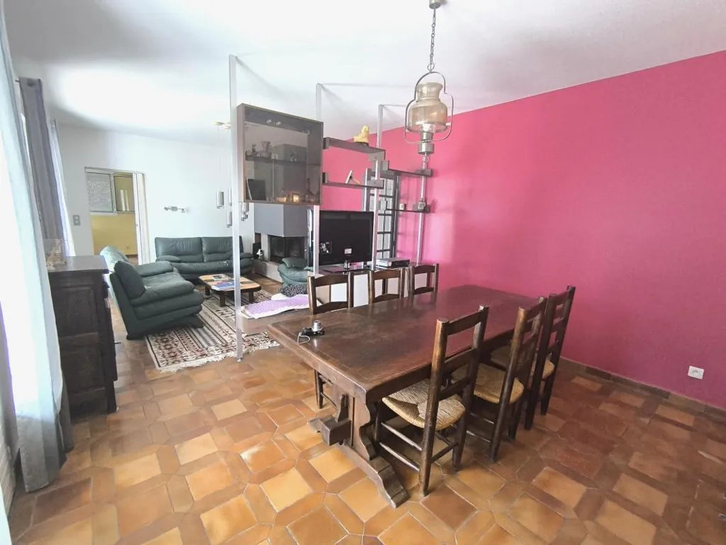 Salle à manger - Maison avec Piscine et Pool House à Pompignan