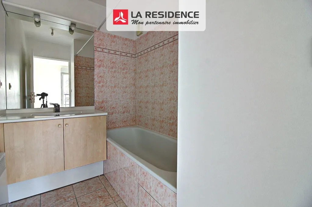Vannitoad - Bright Flat with Balcony in La Croisette