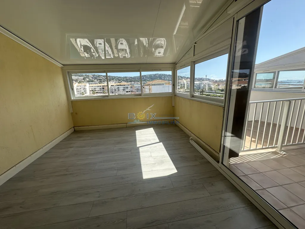 Rõdu - 3-Bed Flat with Terrace in Sète
