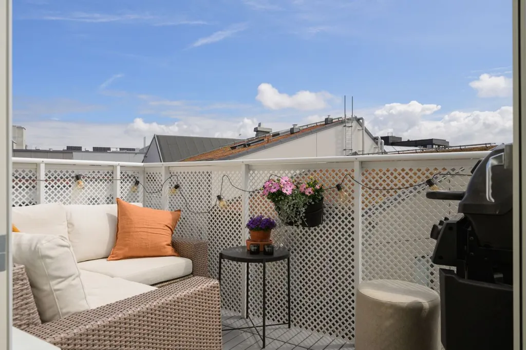 Balcony - Apartment with South-Facing Balcony in Västra Hamnen