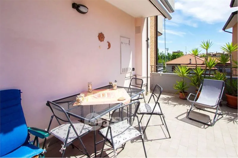 Terrass - Modern Apartment with Balcony in Bovisio-Masciago