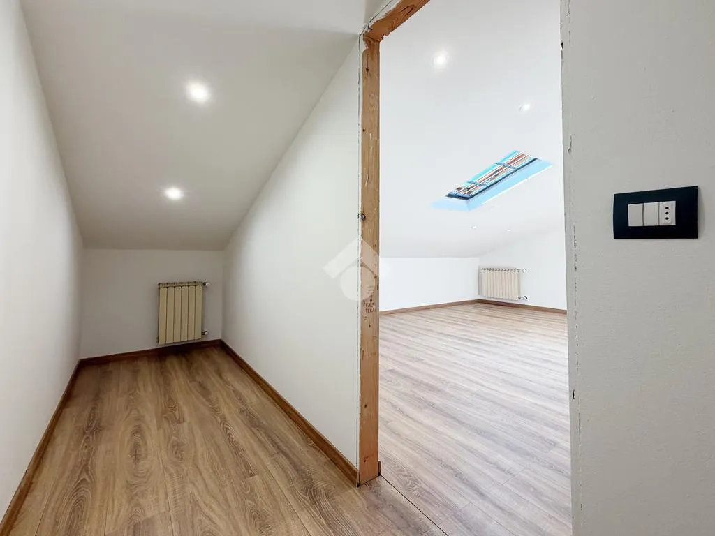 Pièces - Independent House with Garden in Prato