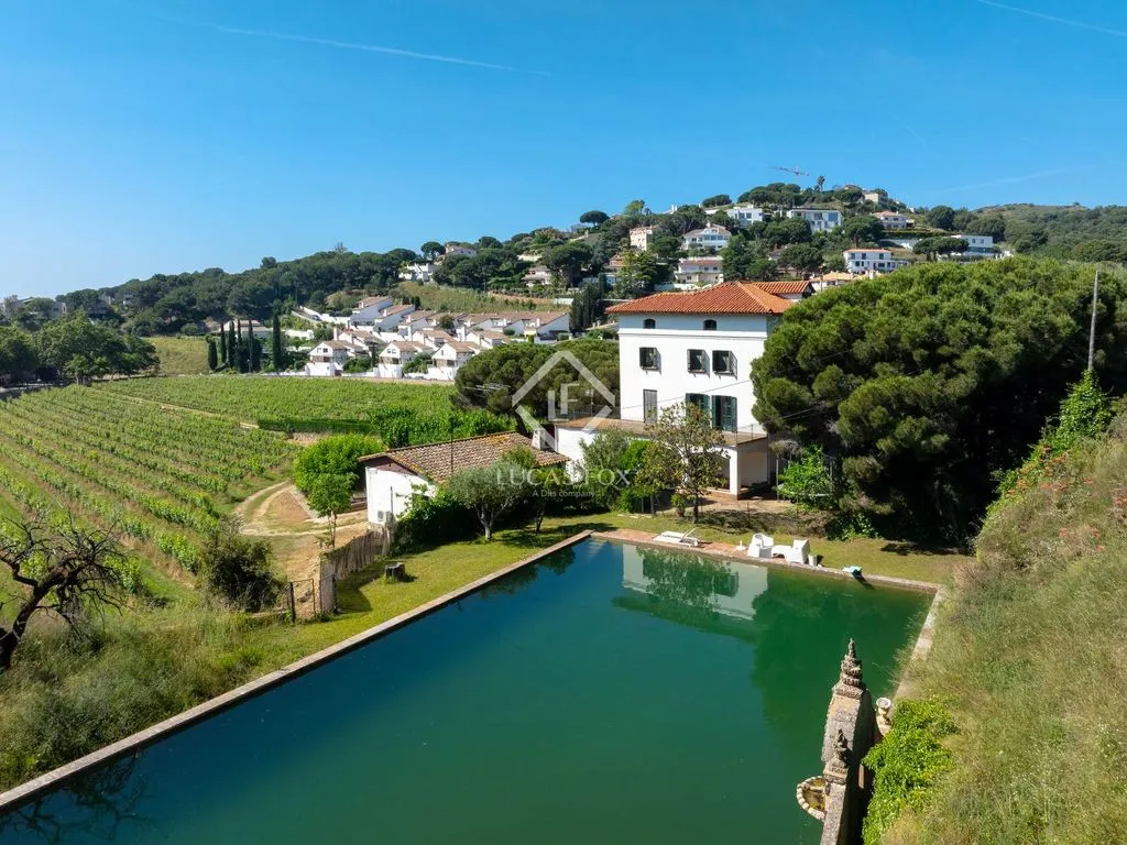 Piscine - Historic Country House with Vineyards in Alella