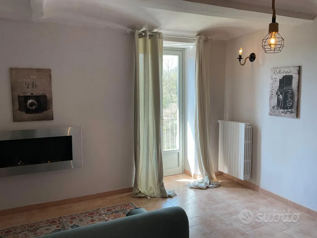 Séjour - Fully Furnished Apartment with Balconies in Piea