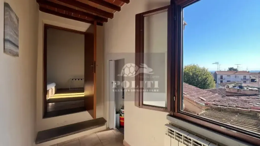 Terrasse - Rustic-Style Flat with Terrace in Fucecchio
