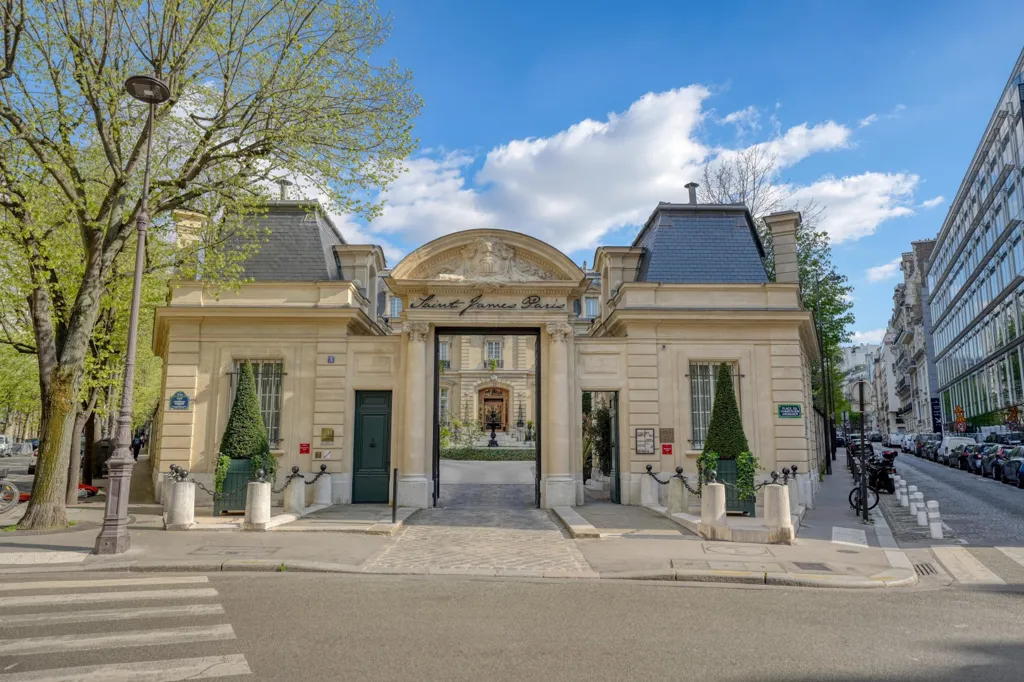 Välivaade - Luxury Apartment with Eiffel View in Paris 16ème