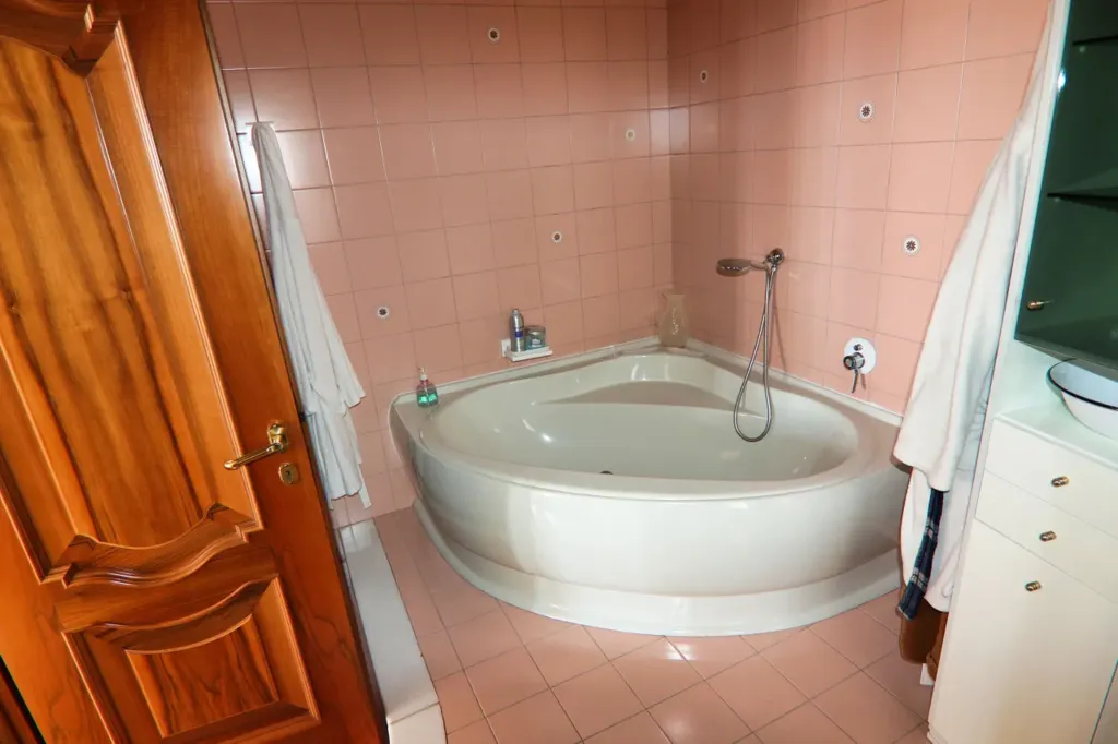 Vannitoad - Hilltop Villa with Panoramic Views in Eboli