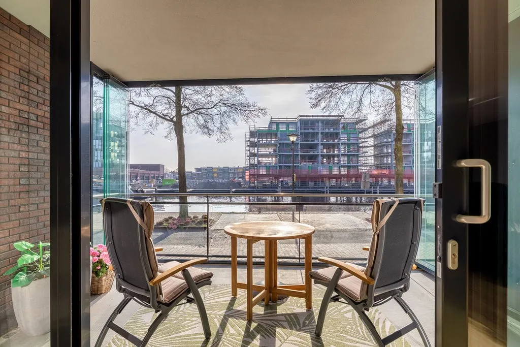 Balcon - Modern Apartment with Balcony in Sneek