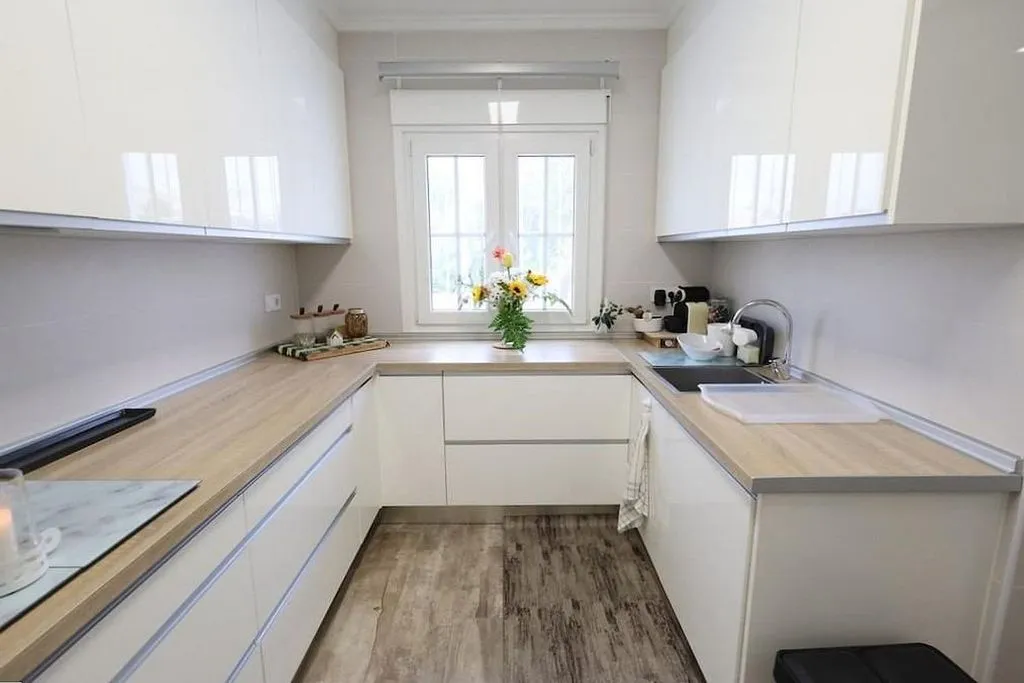 Cuisine - Luxury Villa with Pool in Villamartin